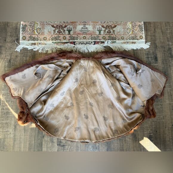 VINTAGE BROWN FUR CAPLET CAPE 3/4 SLEEVE LENGTH ONE SIZE - Picture 6 of 7